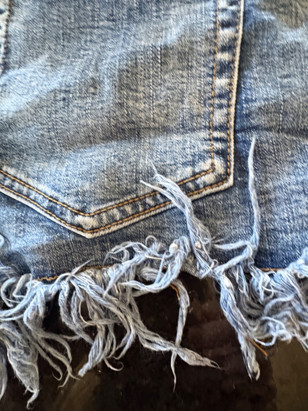 L&B Distressed Denim Shorts - Picture 4 of 10
